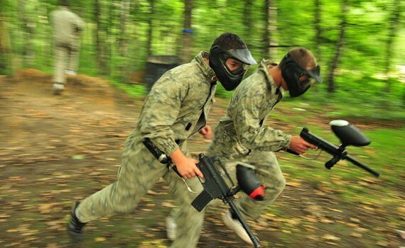paintball dla szkół, paintball wycieczka klasowa, wycieczka szkolna na paintball